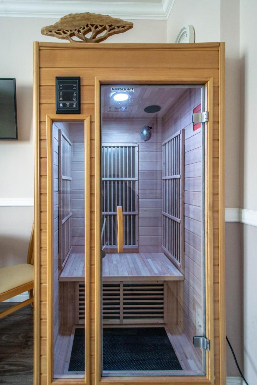 Champagne Studio With Sauna プラハ エクステリア 写真